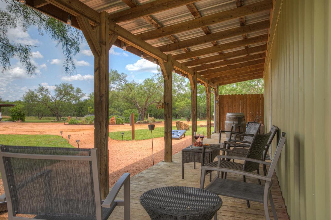 Vaughan W/Hot Tub And Grill Fredericksburg Esterno foto